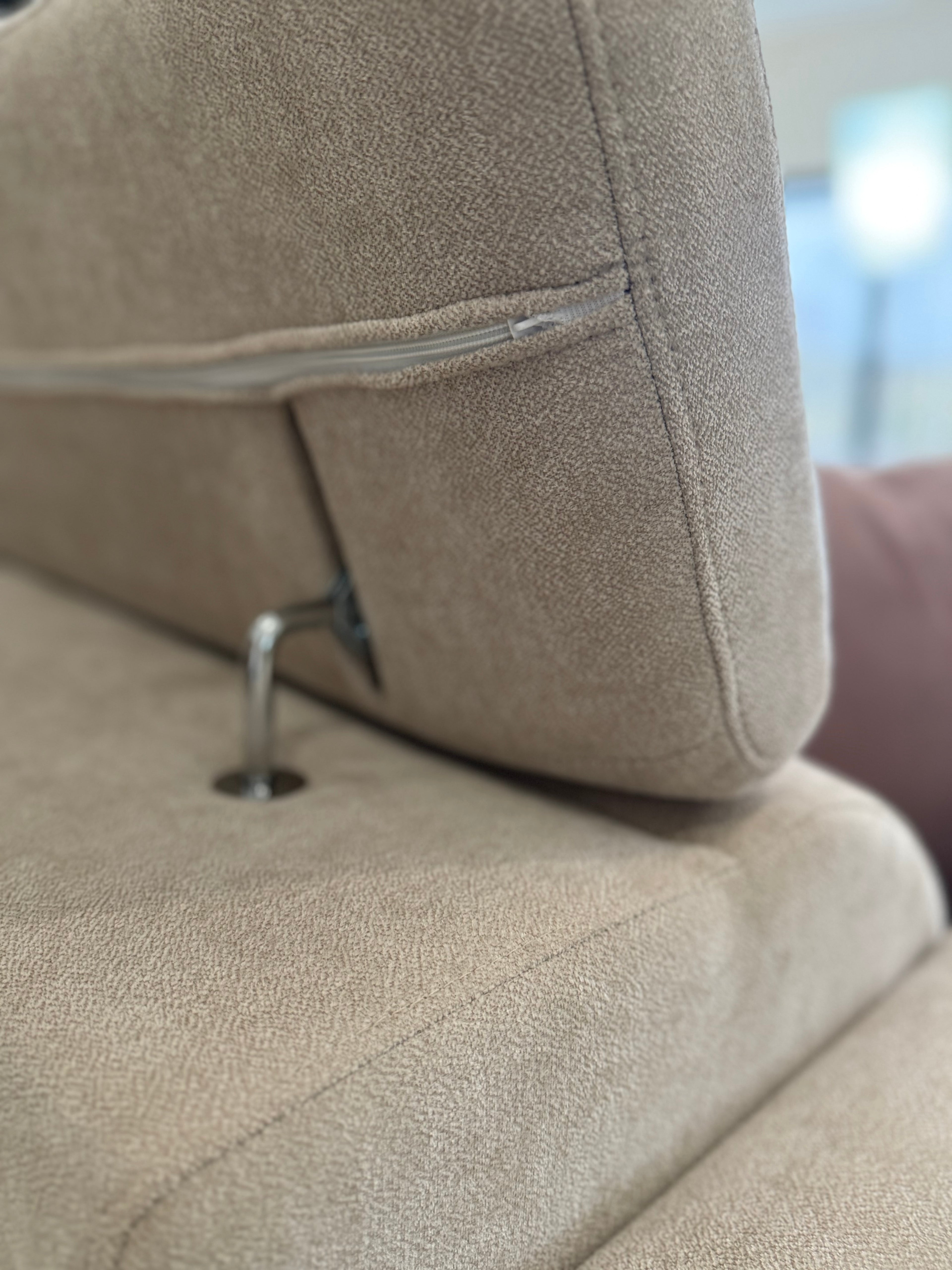 Dakota 3 seater power slider beige