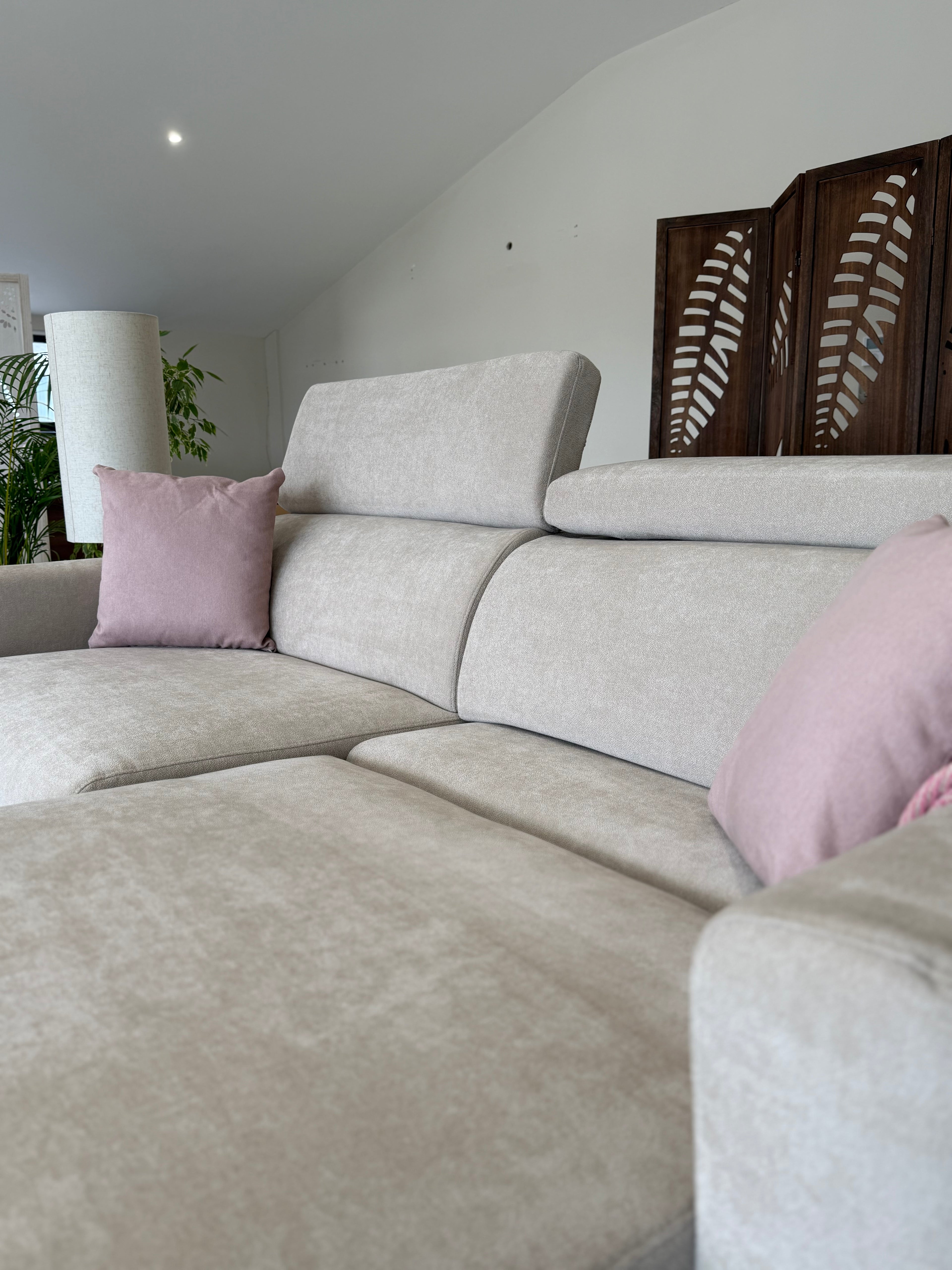 Dakota 3 seater power slider beige